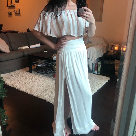 Long White Open-Slit Maxi Skirt - Picture 2 of 2